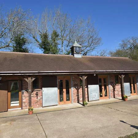 Oak Tree Stables * Birmingham